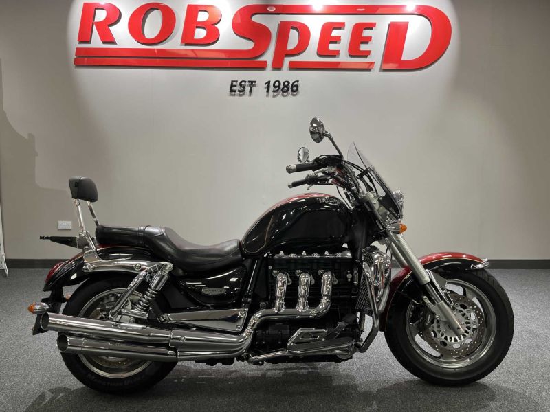 2007 Triumph Rocket Classic Red 2007 Triumph Rocket Classic Red