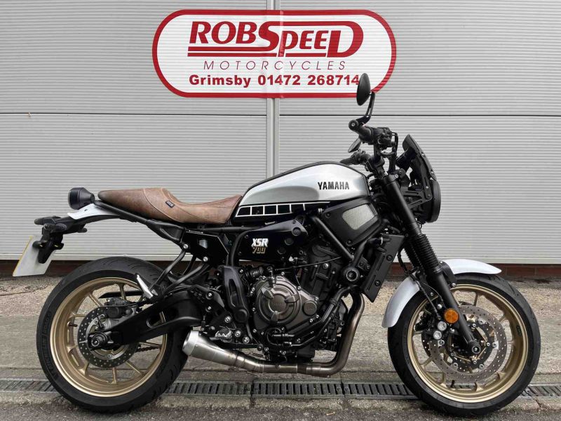 2024 Yamaha XSR 700 Xtribute Silver