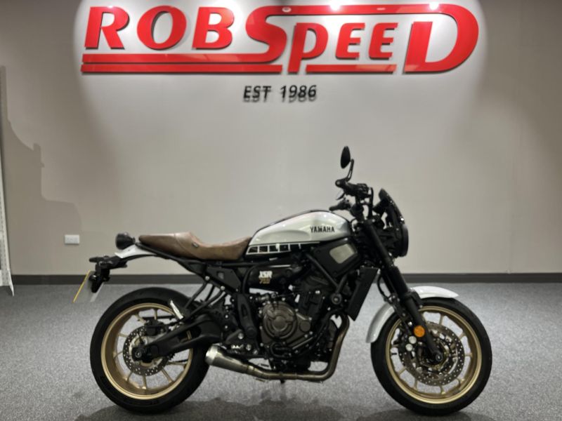2024 Yamaha XSR 700 Xtribute Silver 2024 Yamaha XSR 700 Xtribute Silver