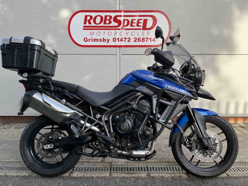 2016 Triumph Tiger 800 XRx Blue 2016 Triumph Tiger 800 XRx Blue