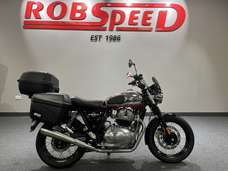 2022 Royal Enfield Interceptor INT 650 Silver/red 2022 Royal Enfield Interceptor INT 650 Silver/red