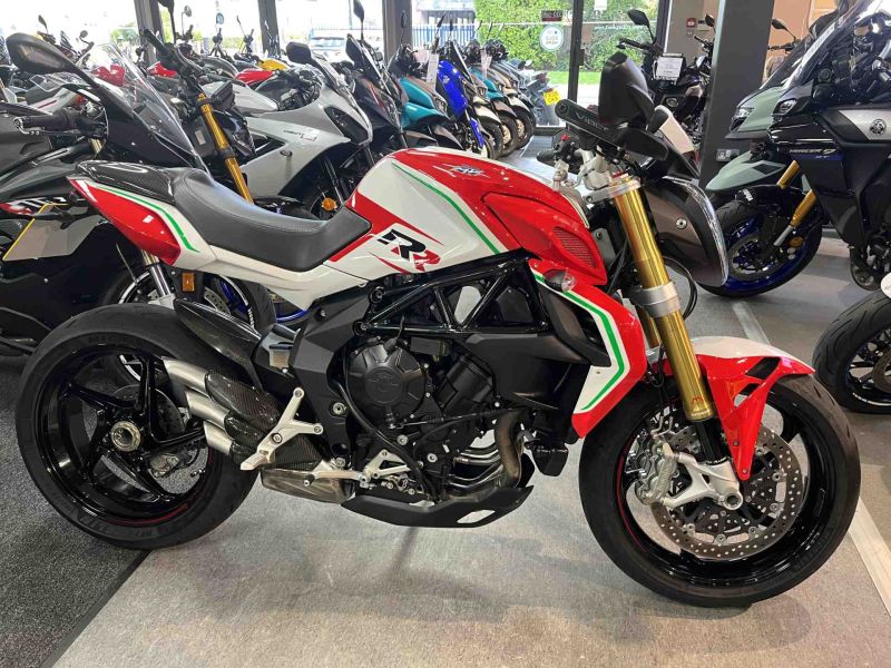 2015 Mv Agusta Brutale 800 RR Red/white 2015 Mv Agusta Brutale 800 RR Red/white