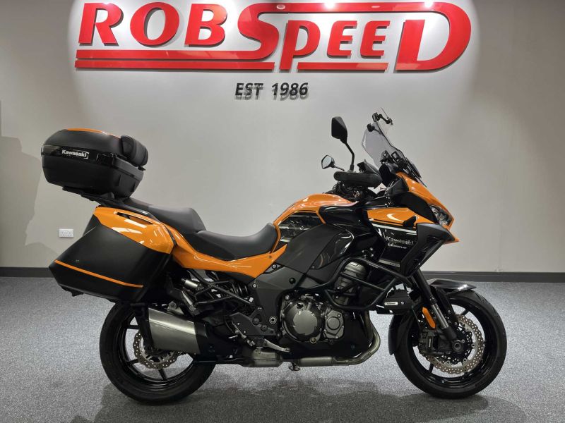 2020 Kawasaki Versy 1000 GT Orange