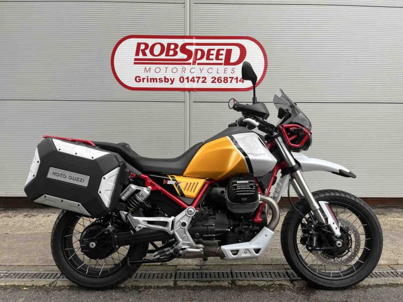 2024 Moto Guzzi V85 TT Evocative Yellow 2024 Moto Guzzi V85 TT Evocative Yellow