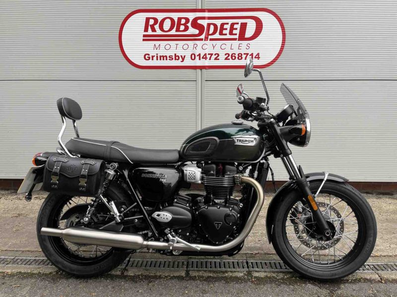 2023 Triumph Bonneville T100 Green/grey 2023 Triumph Bonneville T100 Green/grey