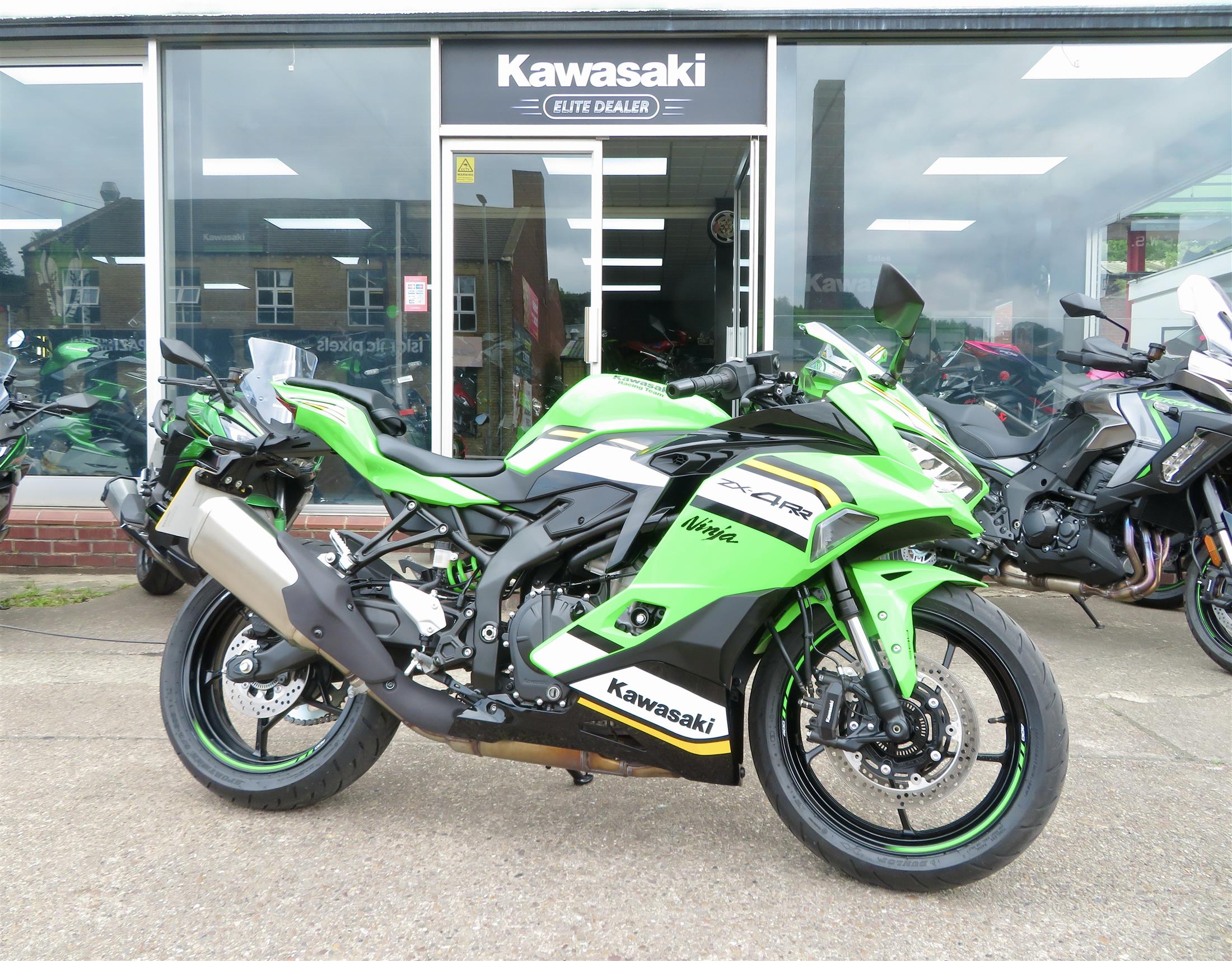 ナオキ New 2025 Kawasaki Ninja ZX-10R KRT Edition | Motorcycles in