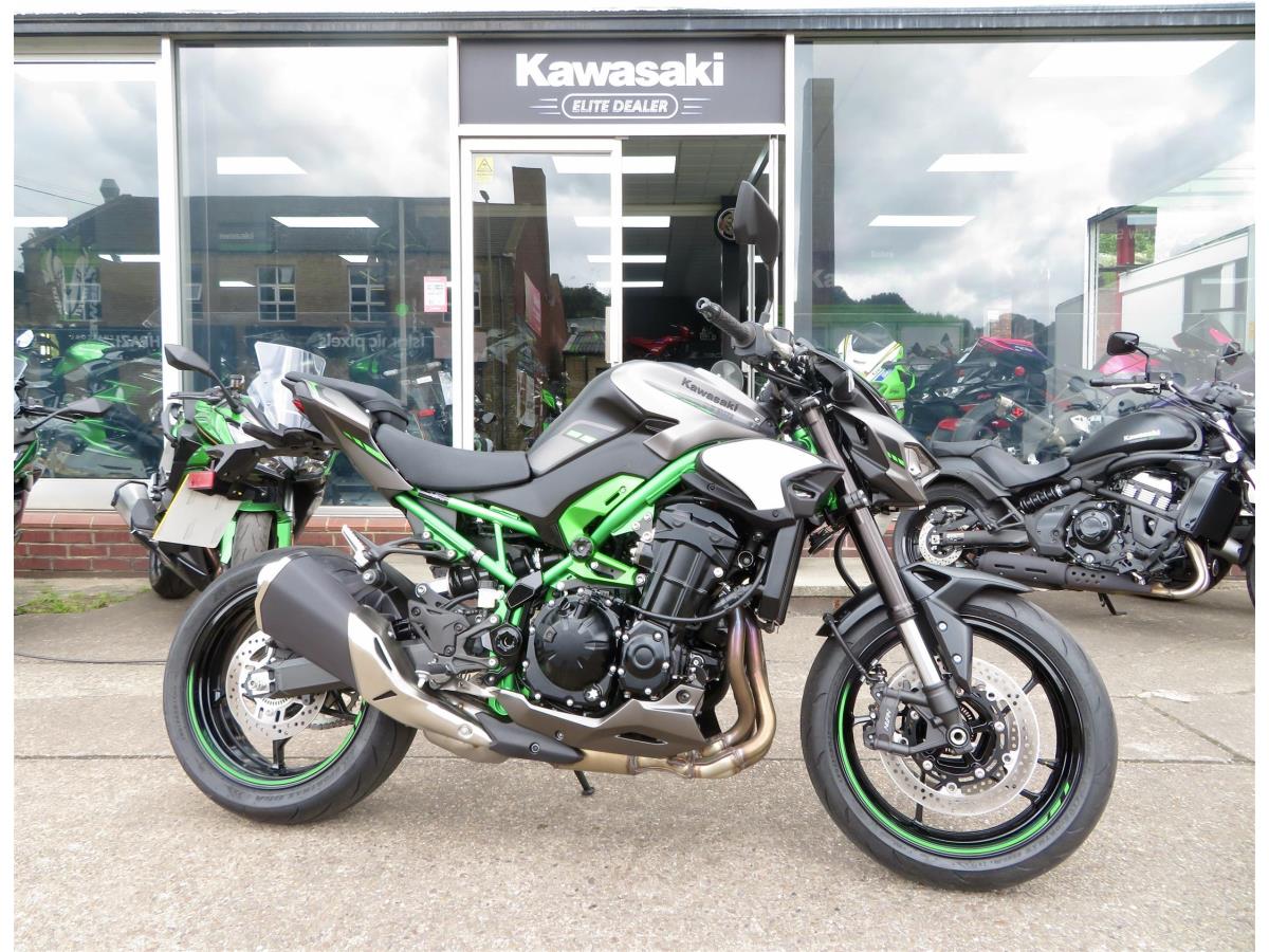 Main image of KAWASAKI Z900 2025
