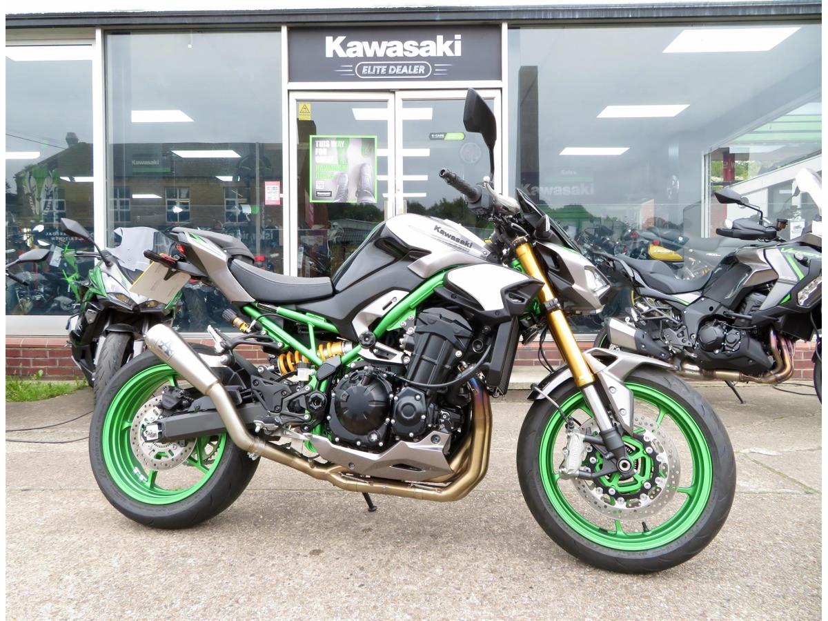 Main image of KAWASAKI Z900 SE 2025