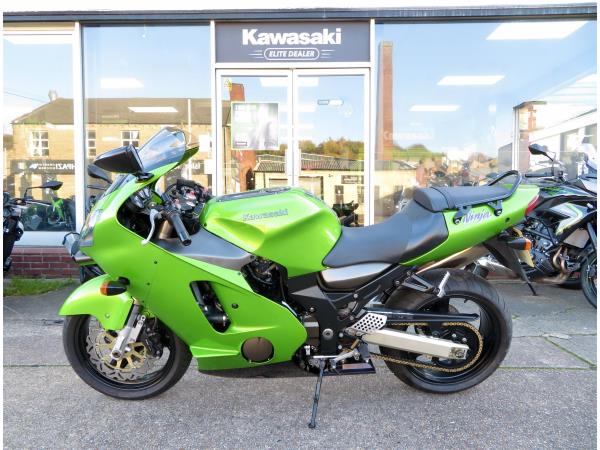 KAWASAKI NINJA ZX-12R 2002 - Kawasaki Autorama Ltd
