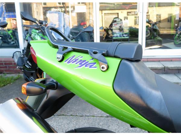 KAWASAKI NINJA ZX-12R 2002 - Kawasaki Autorama Ltd