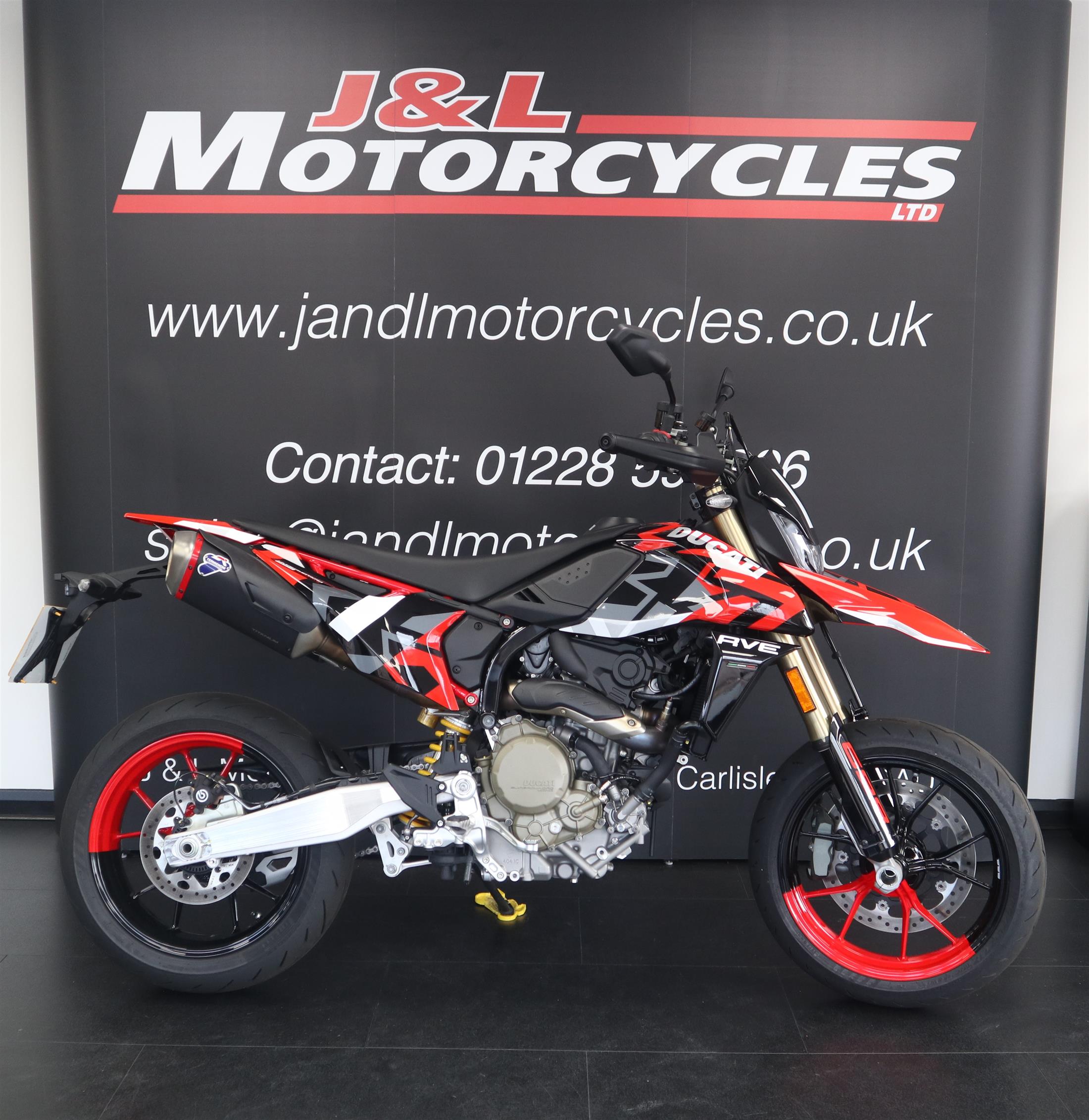 Ducati Hypermotard 968 Mono RVE. 310 Miles, Remainder Of Manufacturers Warranty, Superquadro Mono!