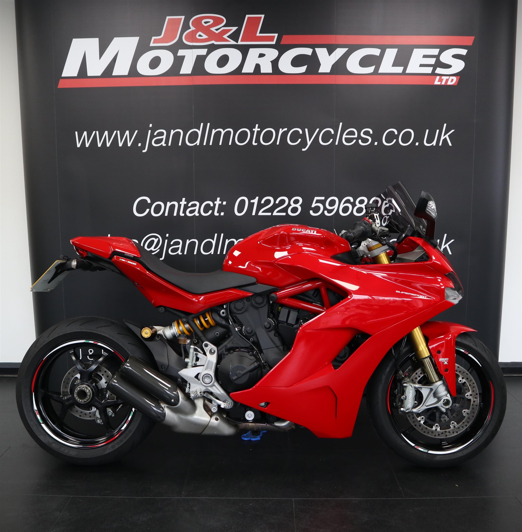 Ducati Supersport 939 S, 12 Months Ducati Approved Used Warranty! 2 Owners From New, Full Ducati Service History