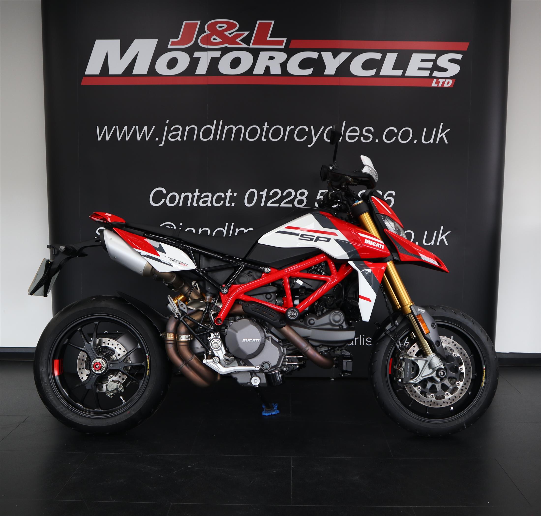 Ducati Hypermotard 950 SP. One Owner, Manufacturers Warranty Until March 2025! Full Ducati Service History, Exceptional Condition