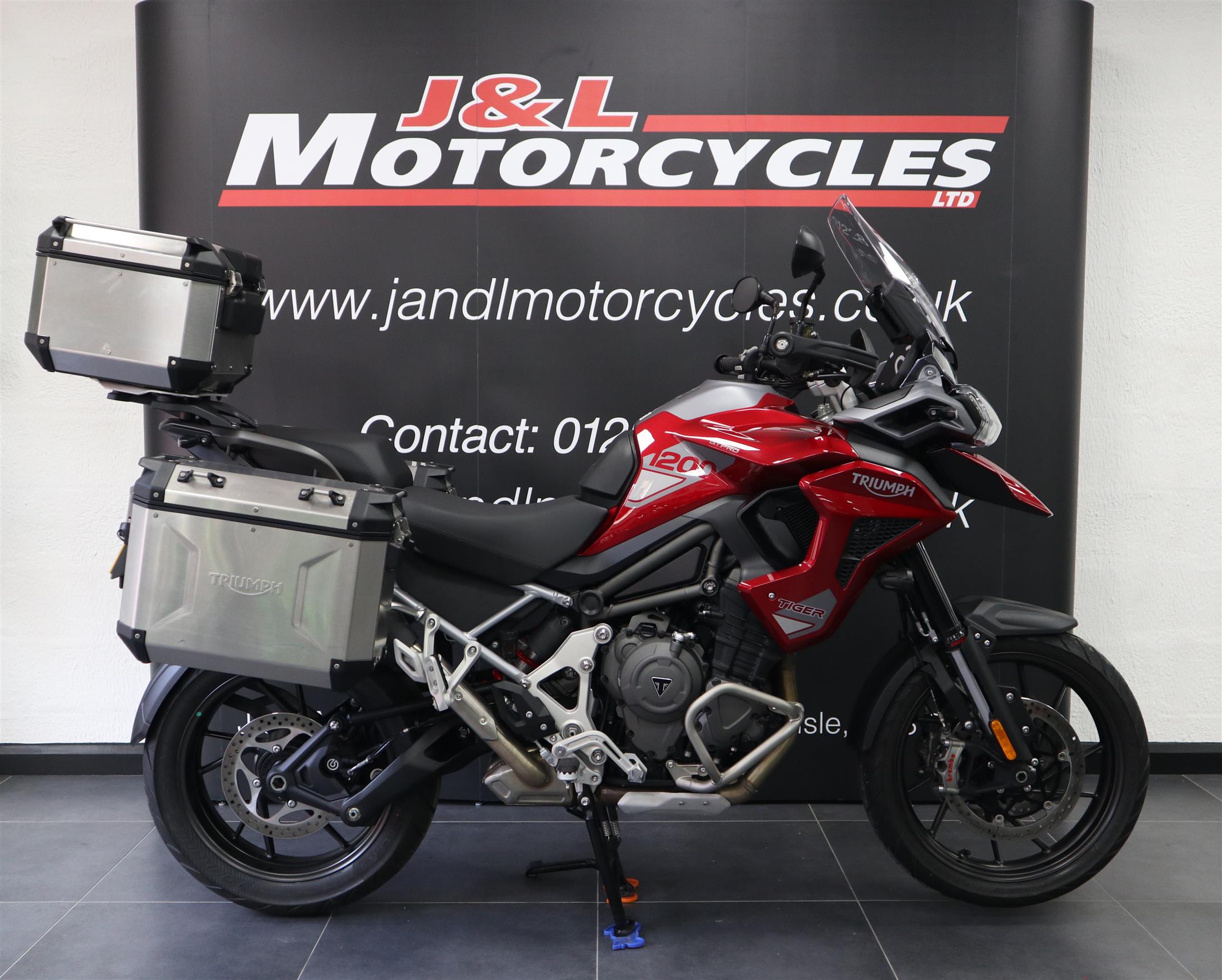 Triumph Tiger 1200 GT Pro. Full Luggage, Manufacturers Warranty, Less Than 500 Miles!