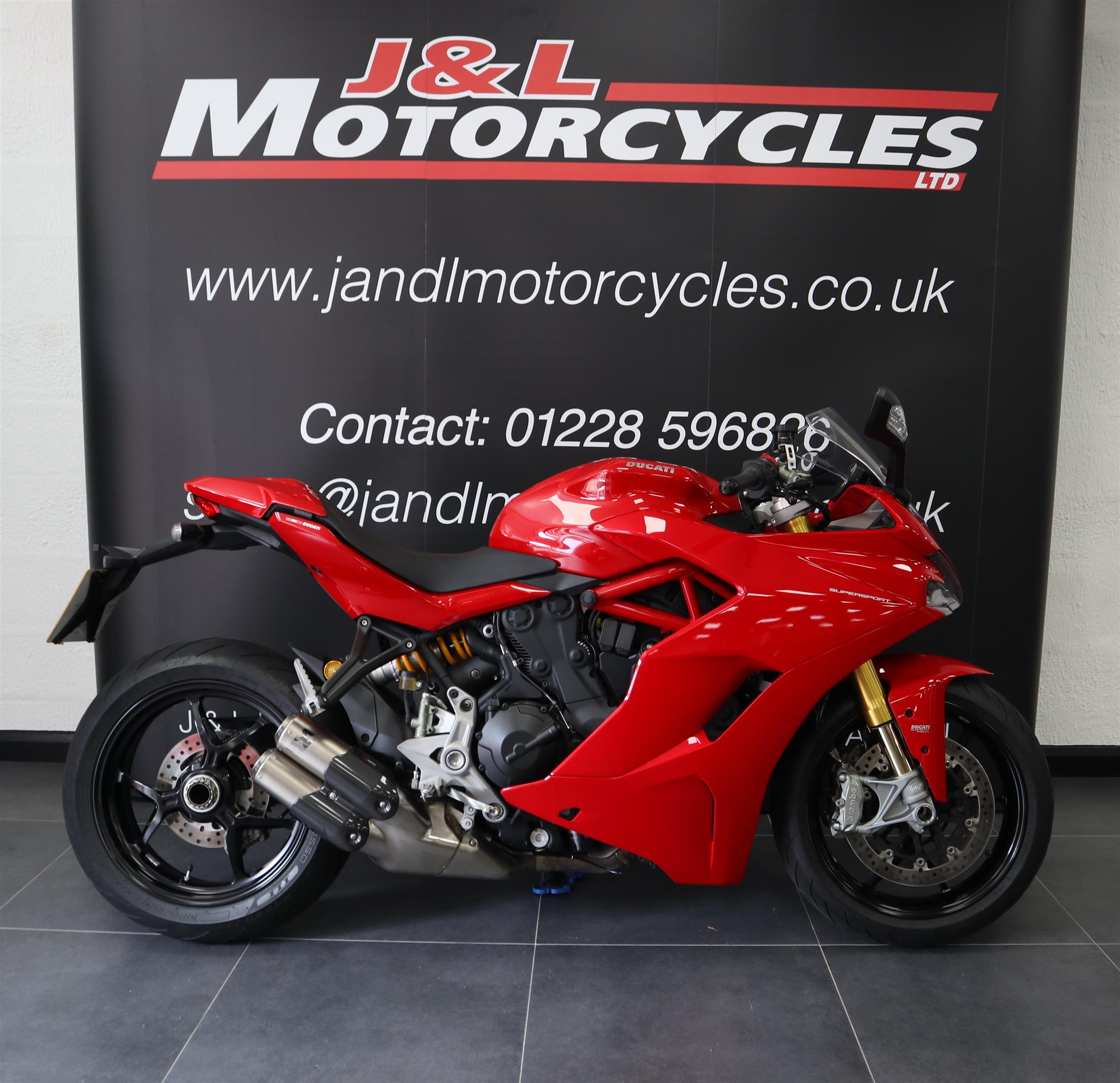 Ducati Supersport 939 S, One Owner, Immaculate Condition, Full Ducati History! Genuine Akrapovic Upgrade End Cans