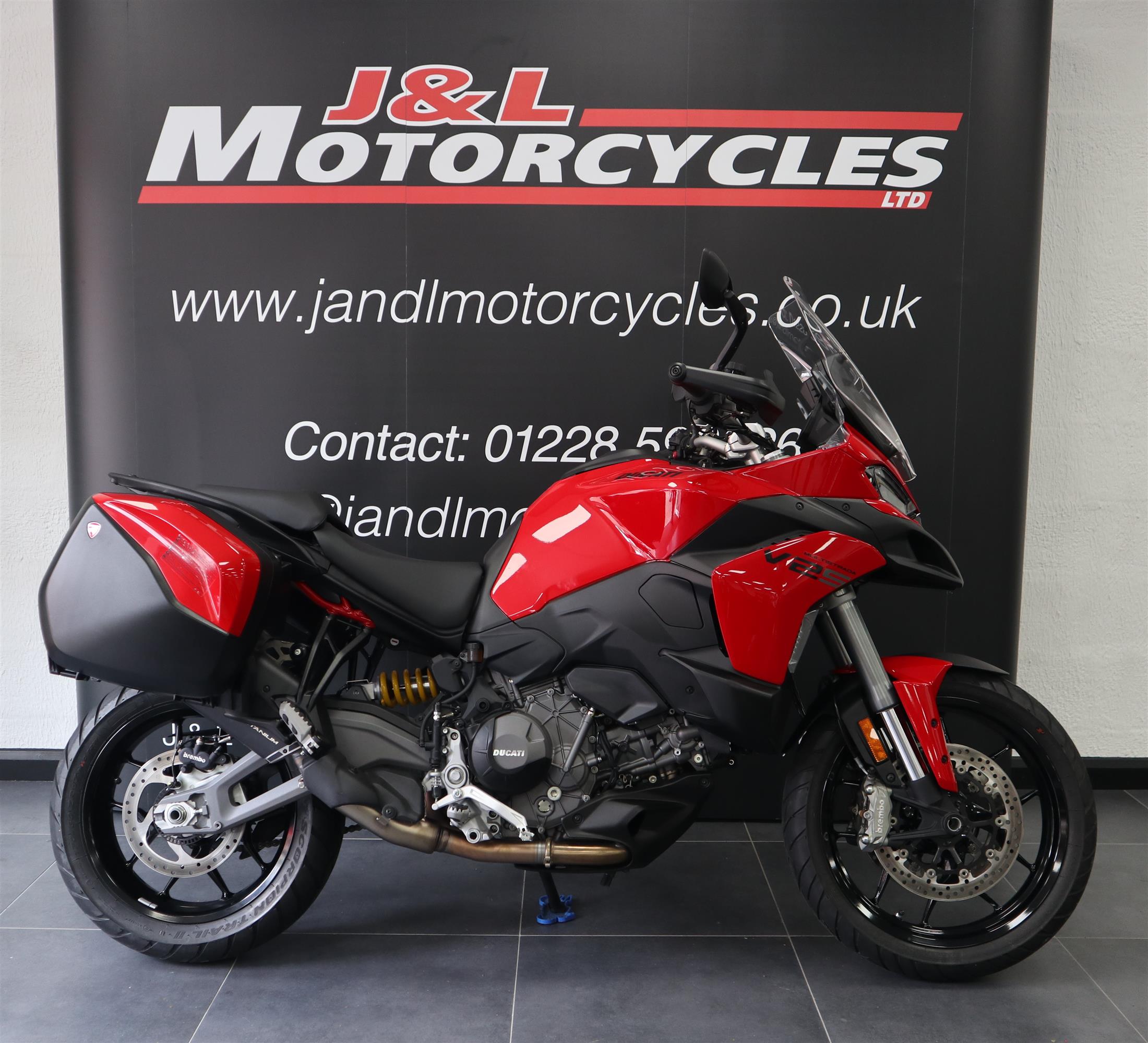 Ducati Multistrada V2 S. Remainder Of Manufacturers 4 Year Warranty! Full System, One Private Owner From New