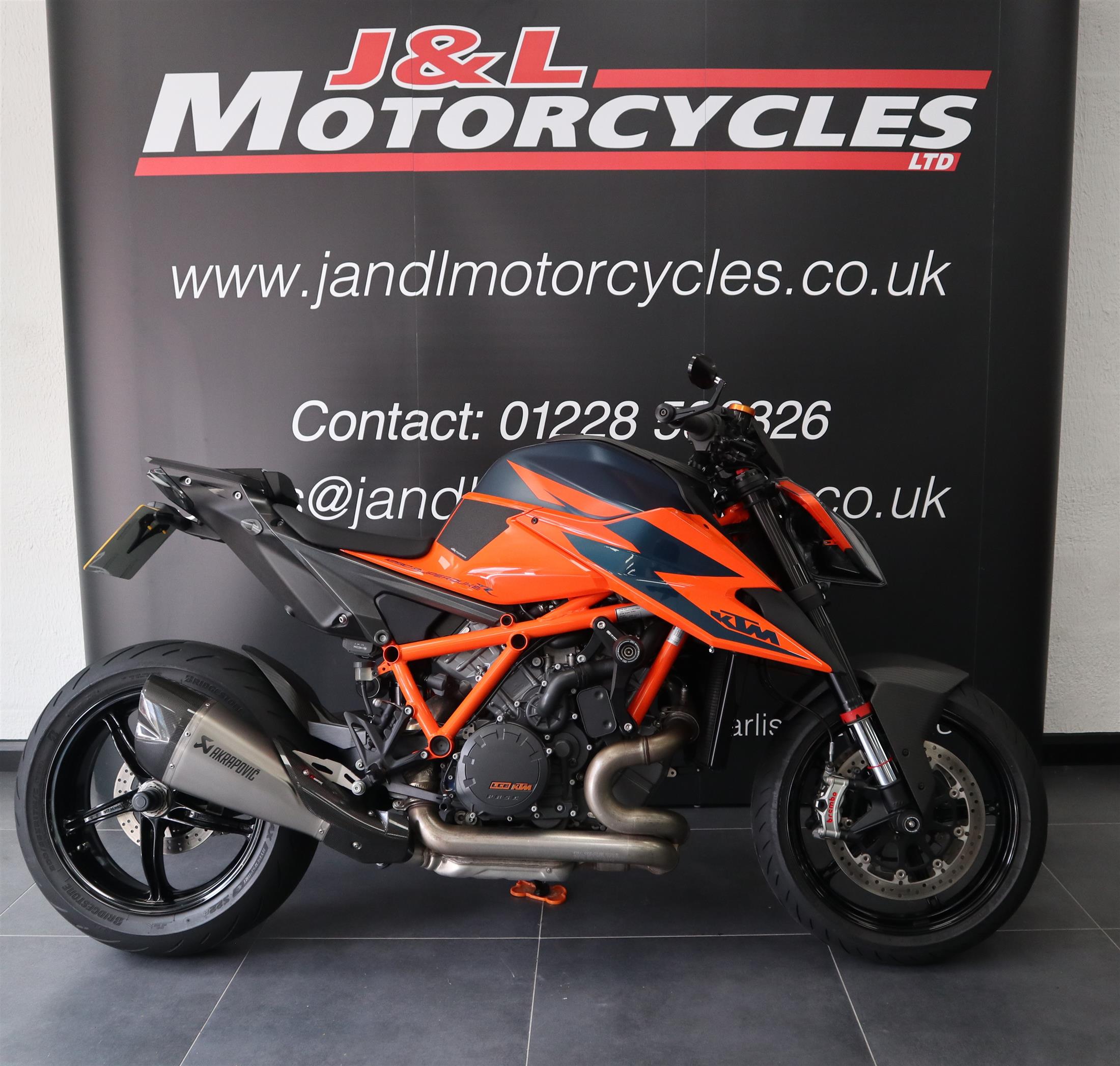 KTM 1290 Superduke R, Tech Pack, Track Pack, KTM Service History