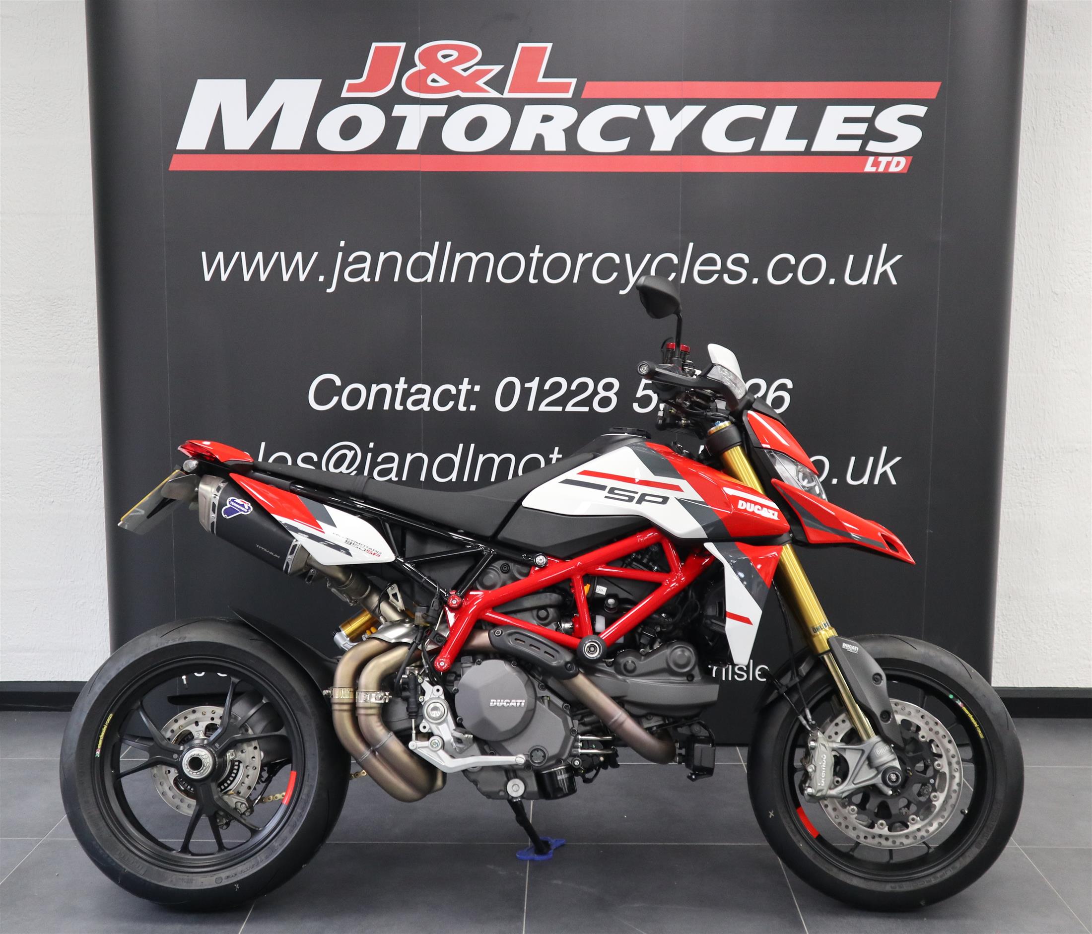 Ducati Hypermotard 950 SP. 1 owner. only 2 miles