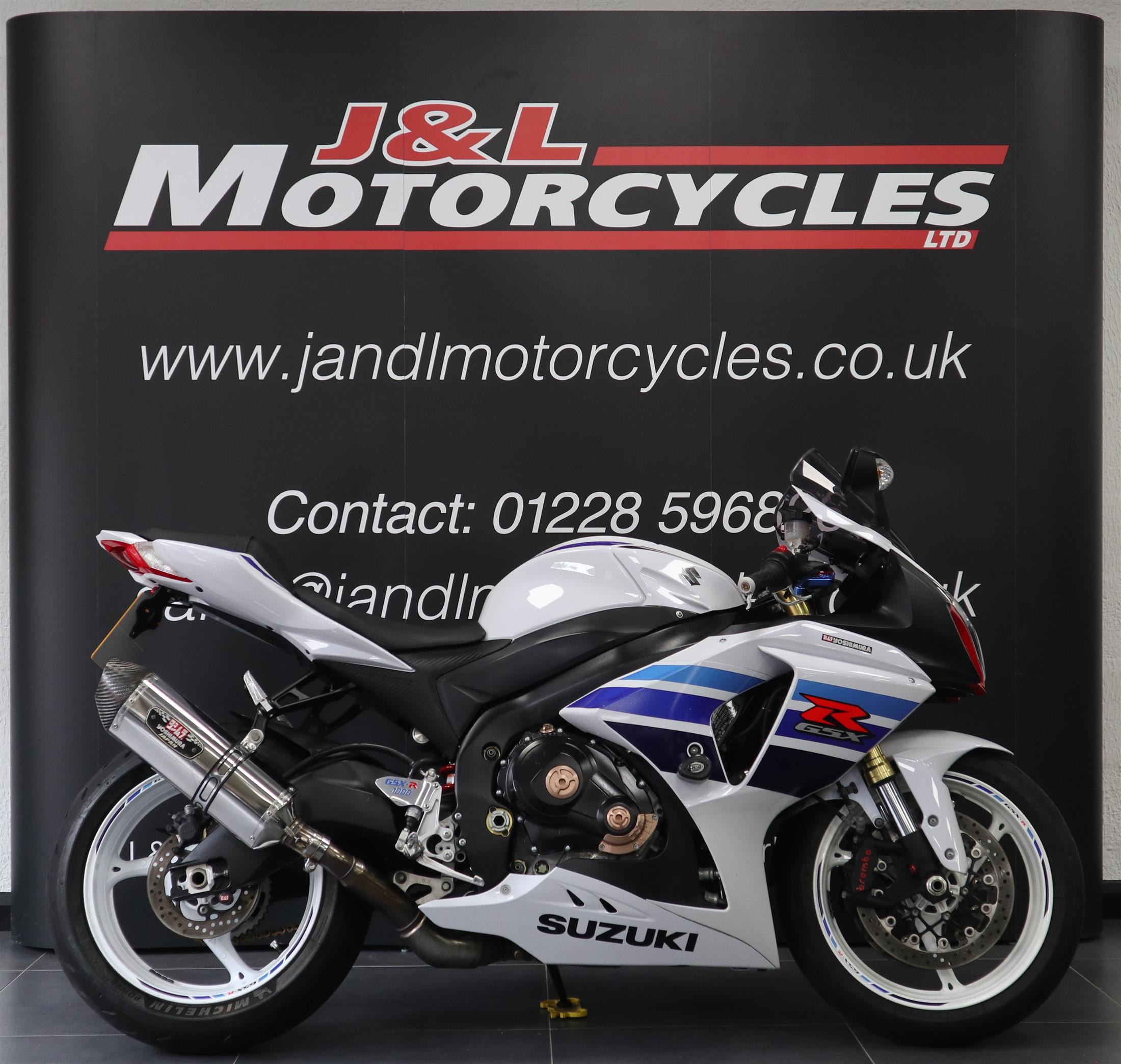 Suzuki GSXR1000- 1 million Commemorative Edition
