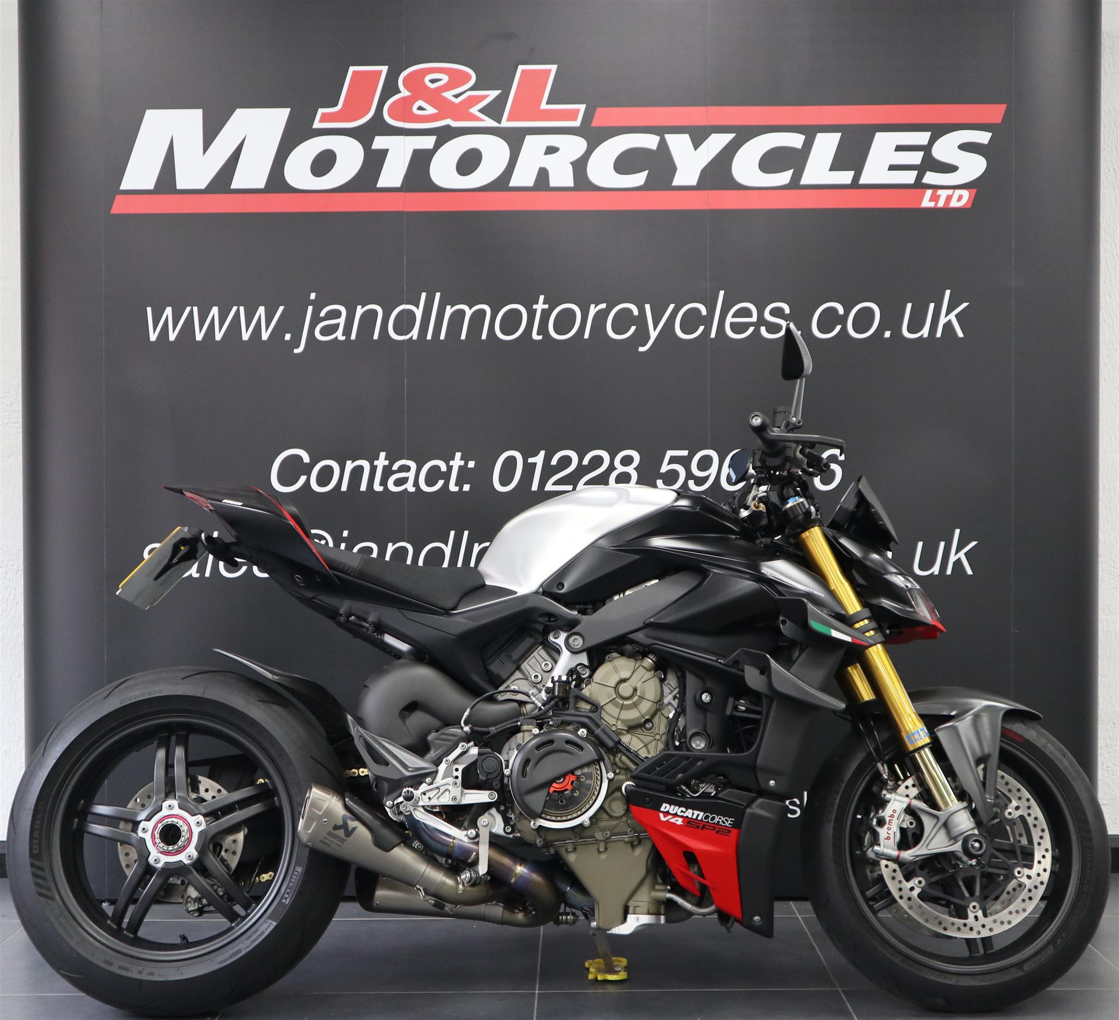 Ducati Streetfighter V4 SP2
