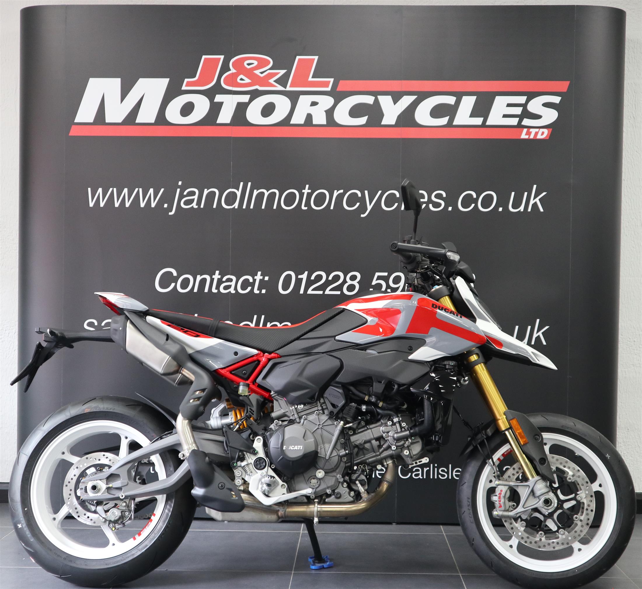 Ducati Hypermotard V2 SP