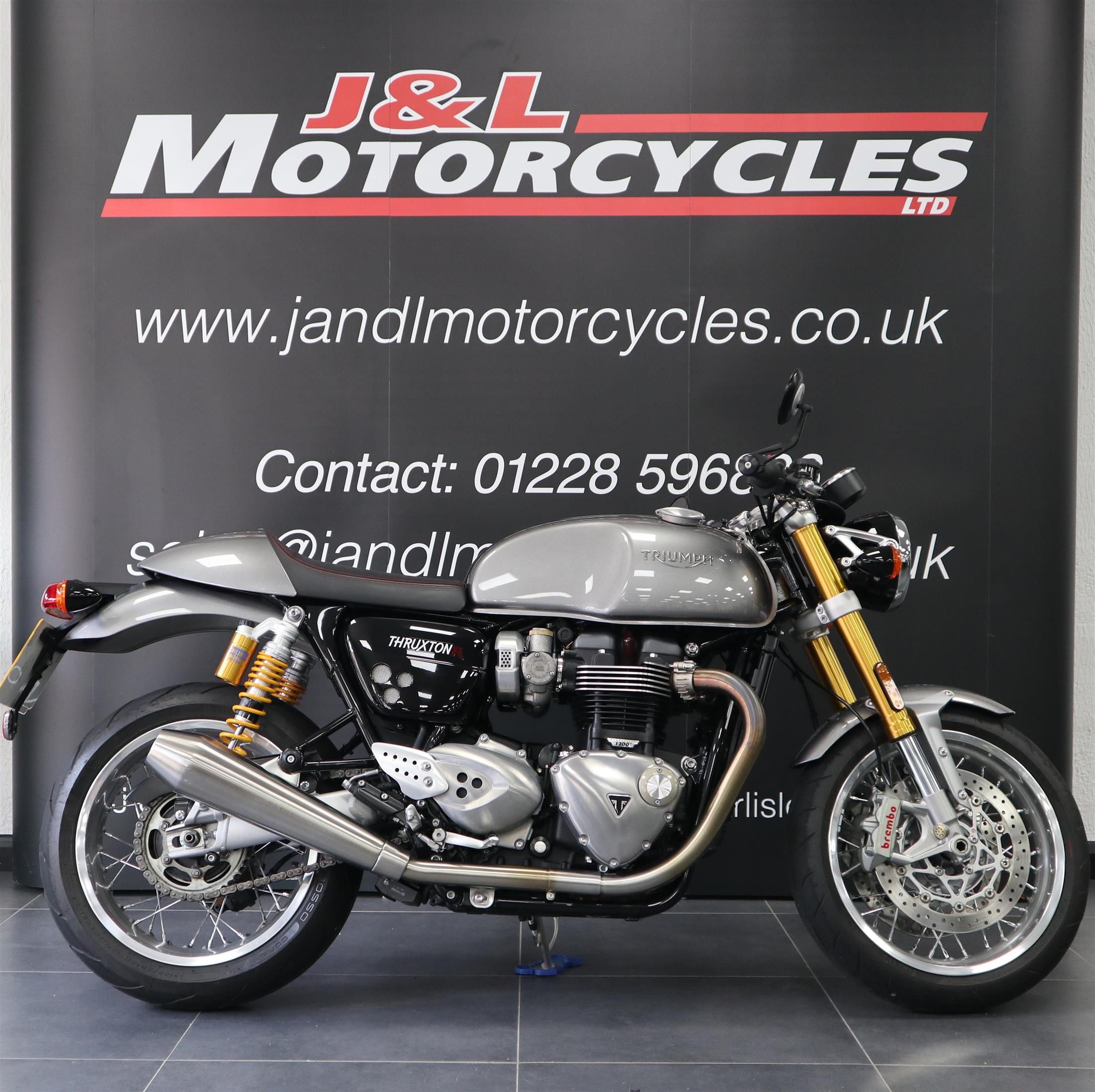 Triumph Thruxton 1200 R