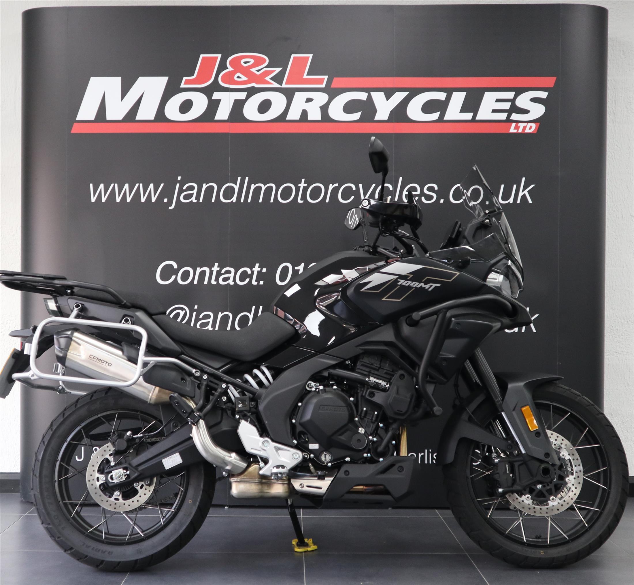 CFMOTO 700MT