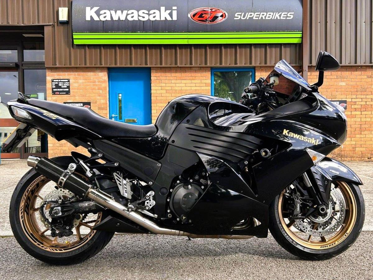 ラスカル Classic Ride: 2008 Kawasaki ZZR1400 Review - YouTube