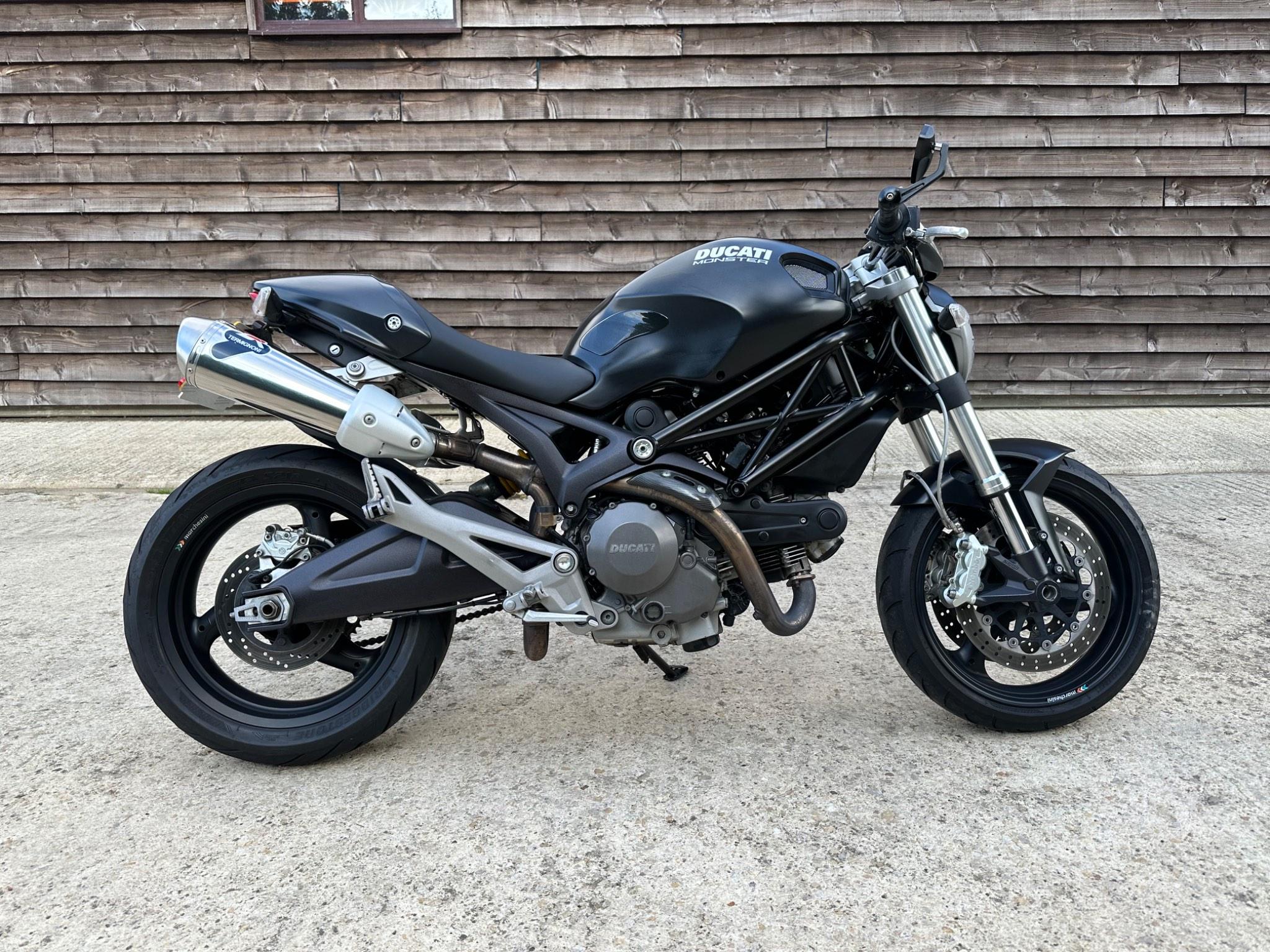 2009 Ducati Monster 696 696 From £173.95 per month 
