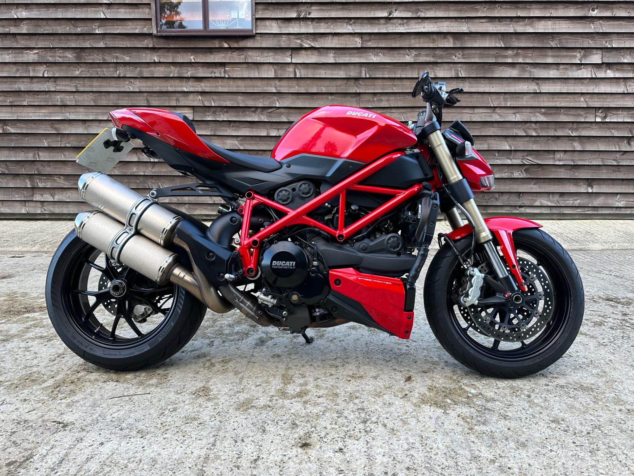 2014 Ducati 848 street fighter