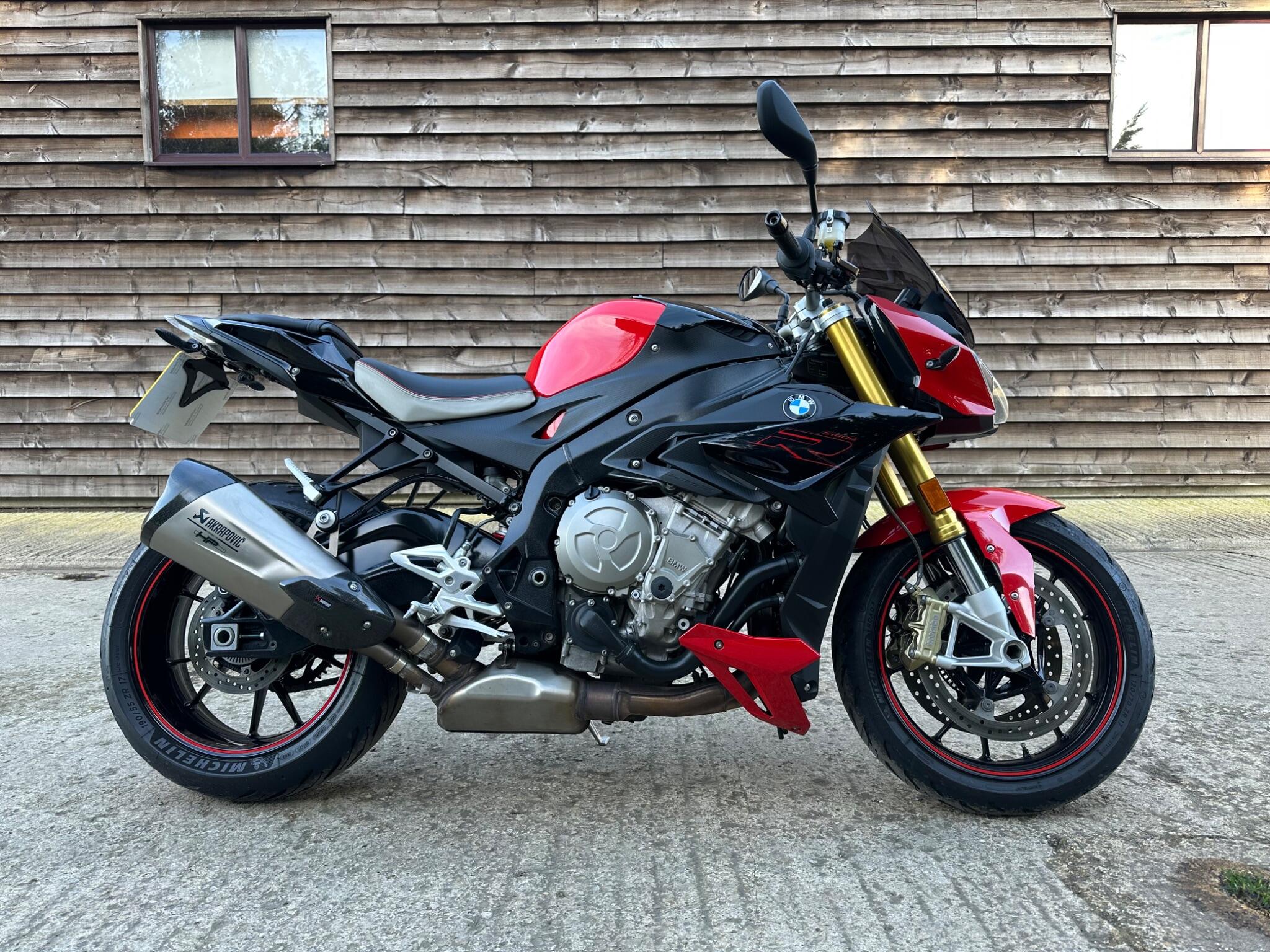 2019 BMW S 1000 R