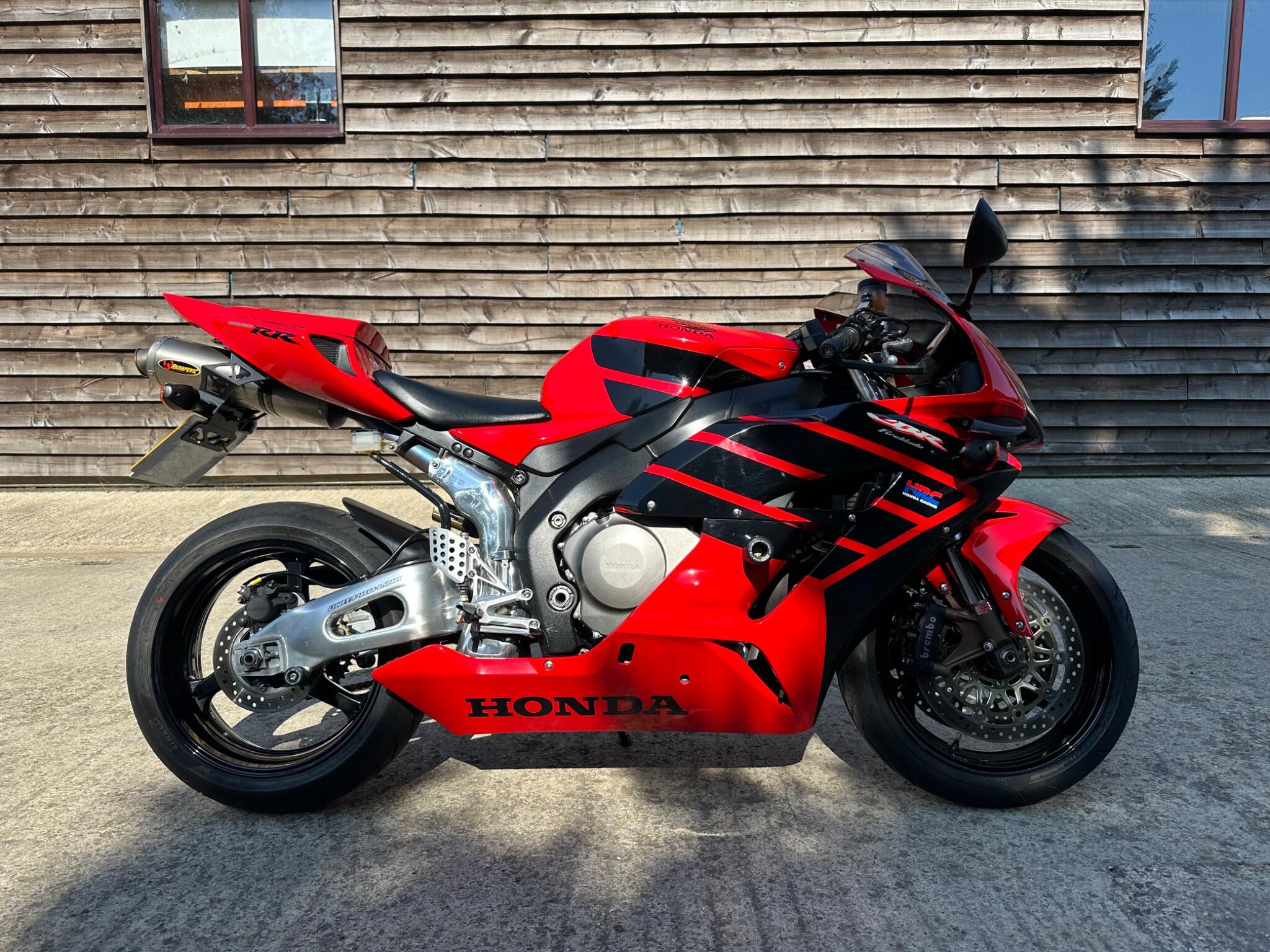 2004 Honda CBR1000RR-R Fireblade