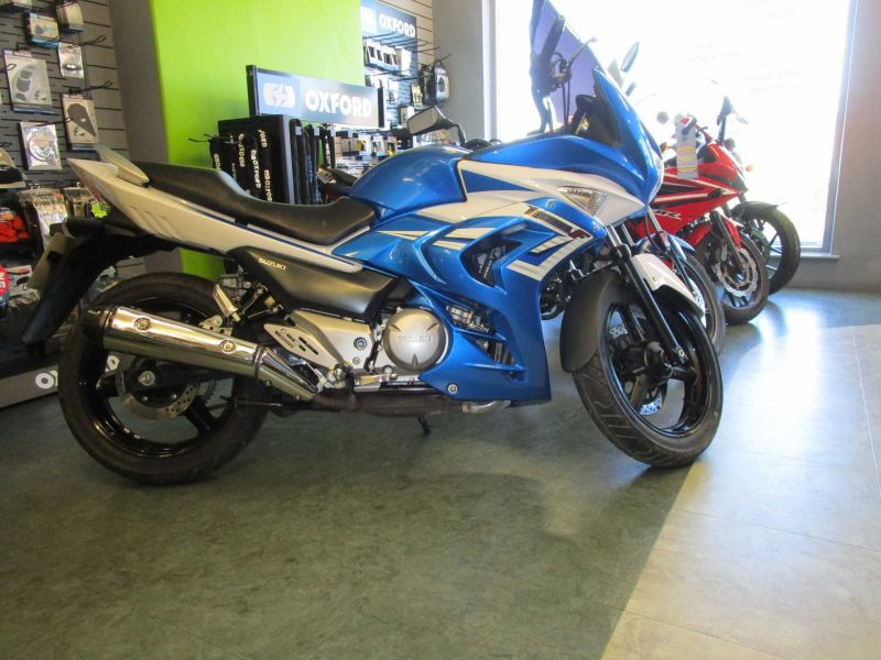 2015 Suzuki GW250 INAZUMA BLUE/WHITE
