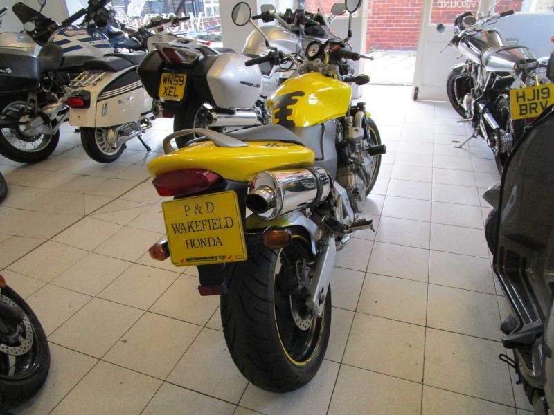 2003 Honda CB600F-2 HORNET YELLOW