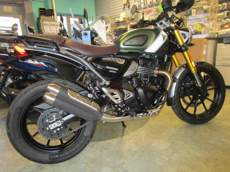 2025 Triumph SCRAMBLER 400X GREEN/WHITE