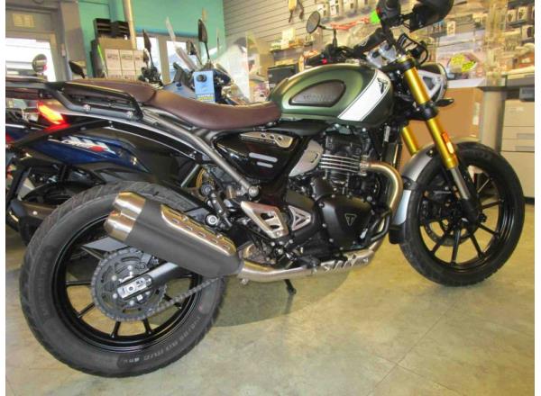 2025 Triumph SCRAMBLER 400X GREEN/WHITE