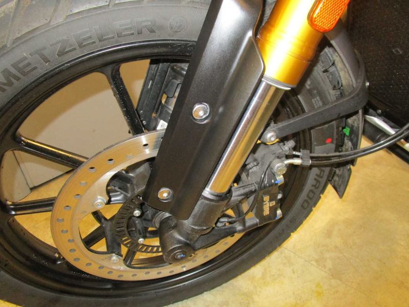 2025 Triumph SCRAMBLER 400X GREEN/WHITE