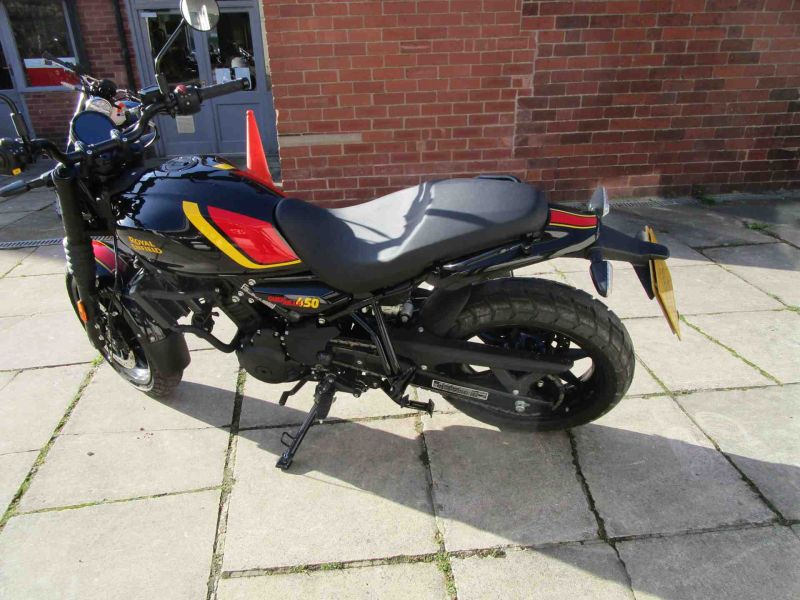 2025 Royal Enfield GUERRILLA 450 EURO 5 PLAYA BLACK