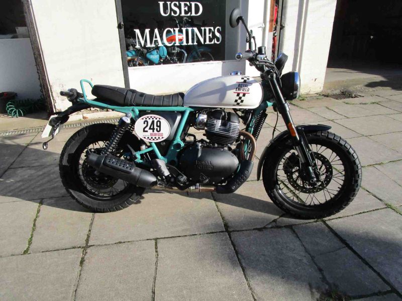 2025 Royal Enfield INTERCEPTOR BEAR 650 WHITE