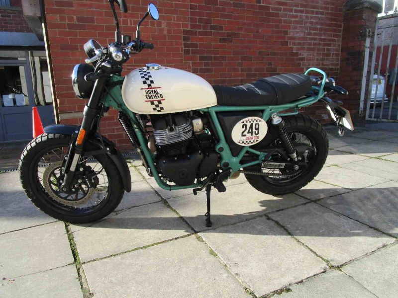 2025 Royal Enfield INTERCEPTOR BEAR 650 WHITE