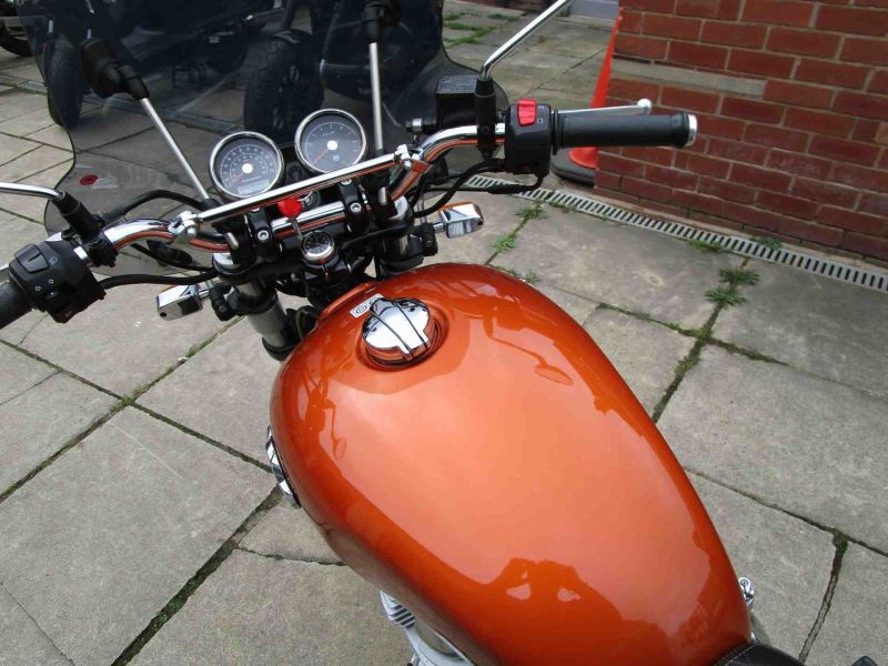 2019 Royal Enfield INTERCEPTOR INT 650 ORANGE CRUSH