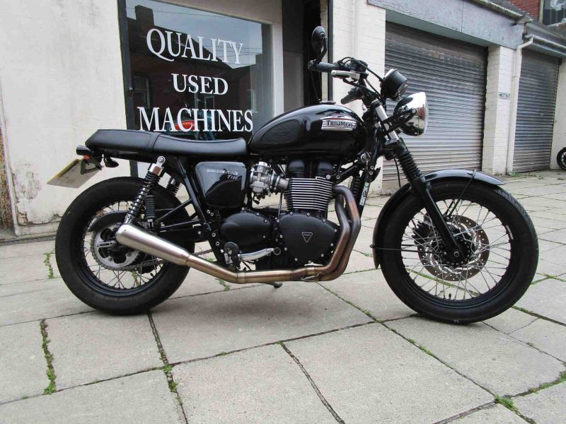 2014 Triumph T100 (865) BONNEVILLE BLACK