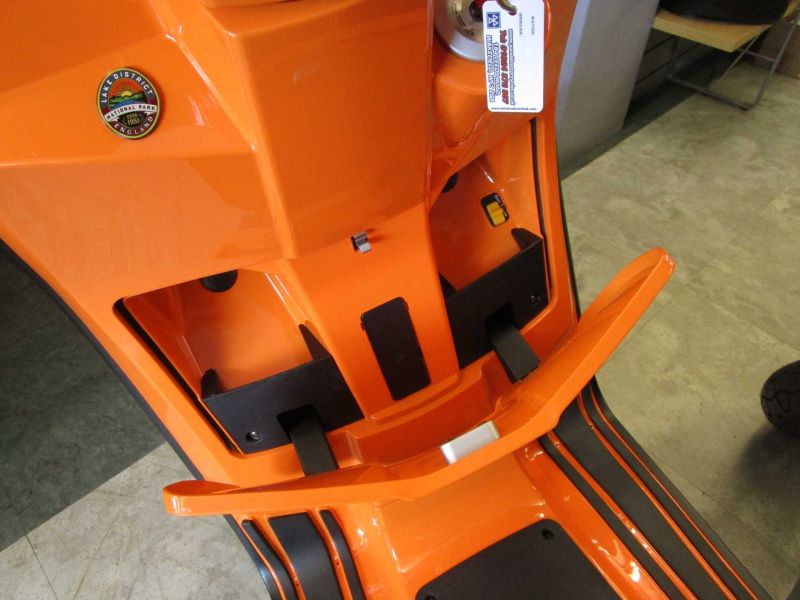2025 LAMBRETTA V-50 SPECIAL ORANGE