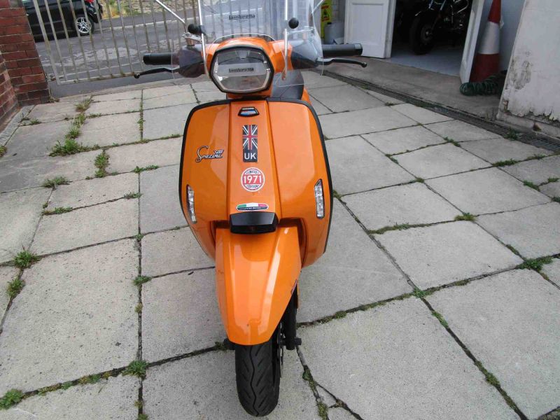 2026 LAMBRETTA V-50 SPECIAL ORANGE
