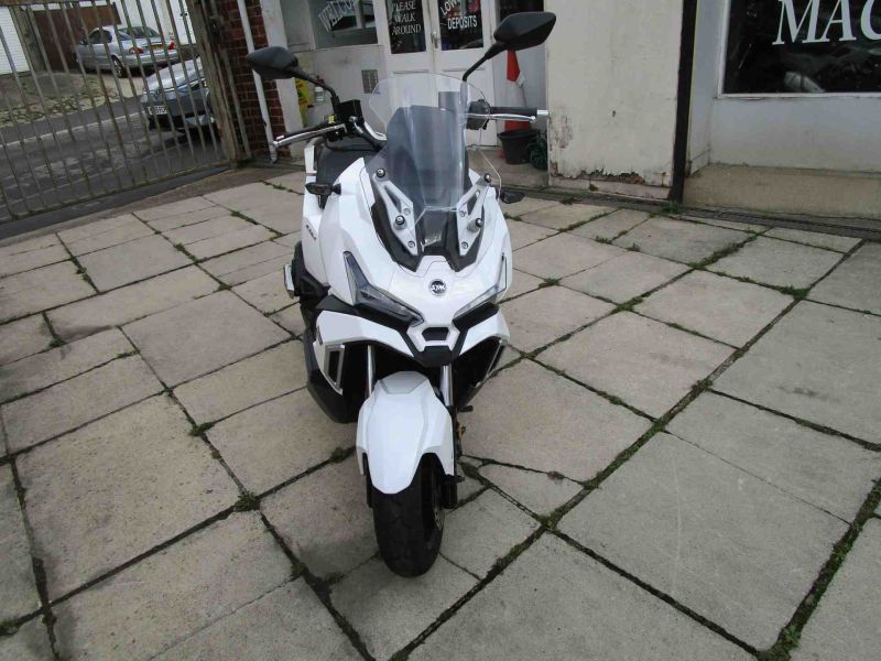 2025 SYM ADX 125 WHITE