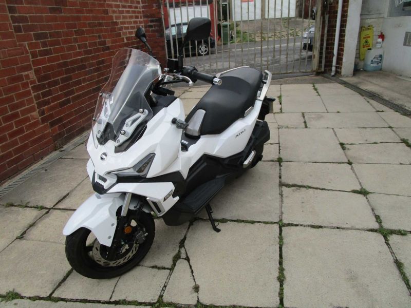 2025 SYM ADX 125 WHITE