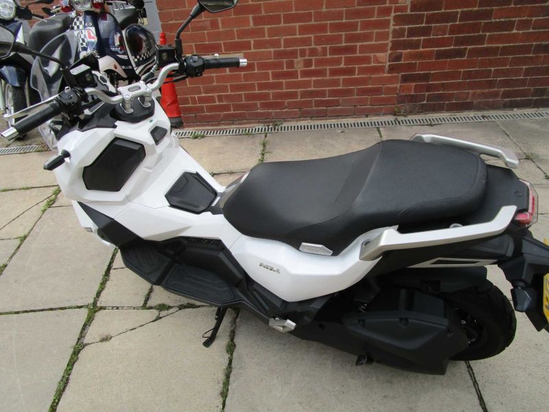 2025 SYM ADX 125 WHITE