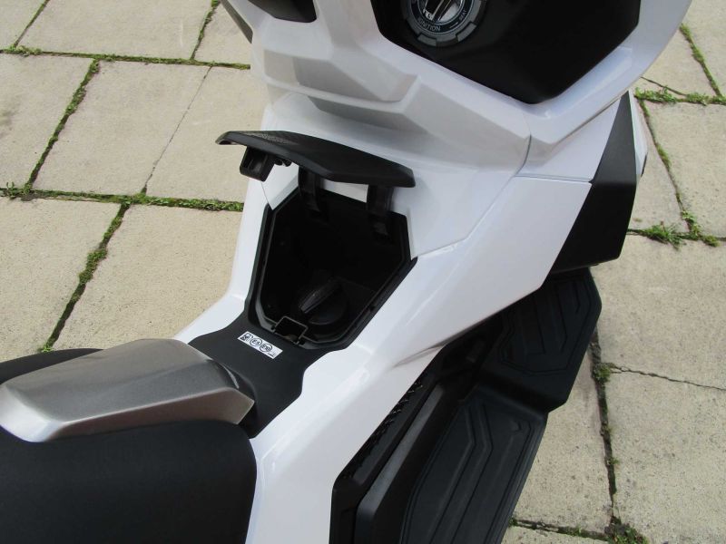 2025 SYM ADX 125 WHITE