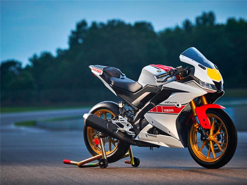 Yamaha Motor Europe Launches Revised R125 - Roadracing World Magazine |  Motorcycle Riding, Racing & Tech News