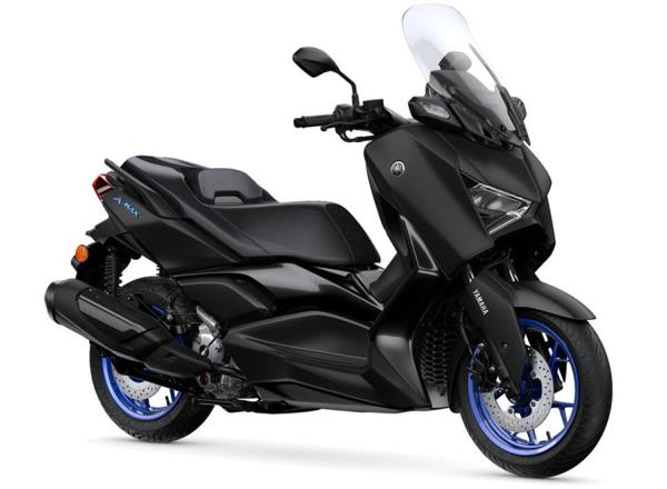XMAX 300